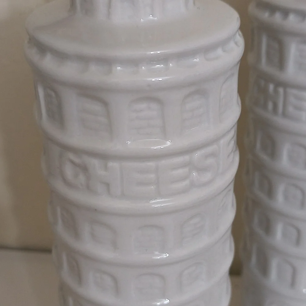 Vintage Leaning Tower Of Pisa White Ceramic Cheese Shaker